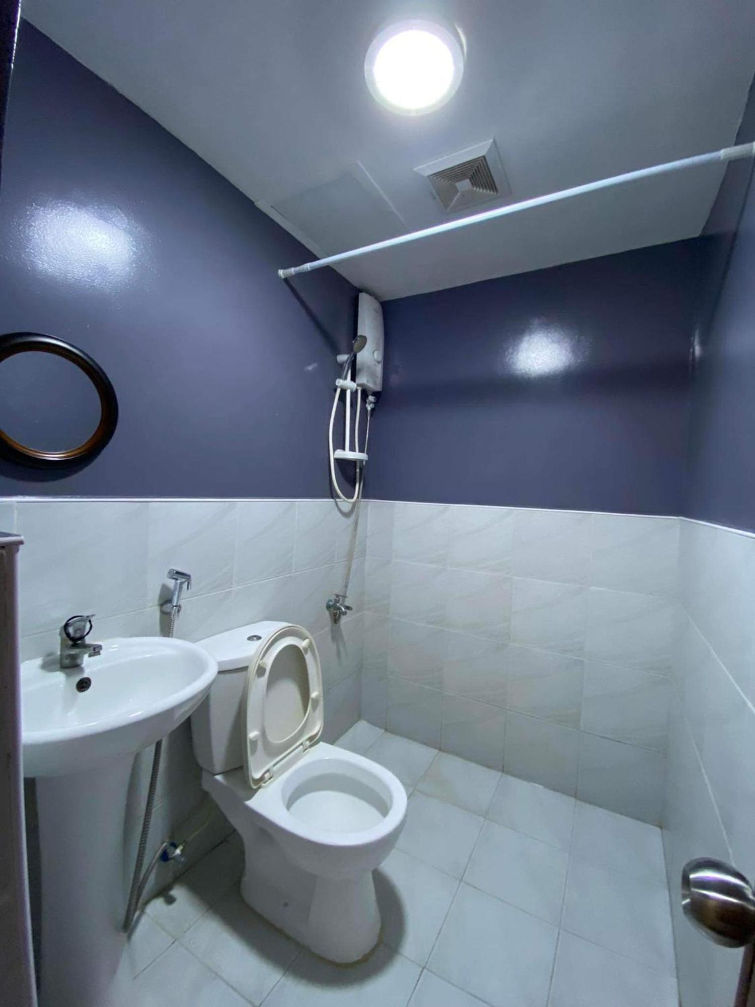 Seaview Sunset Apartment Cebu